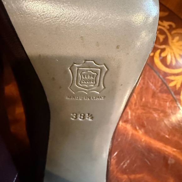 Catherine Malandrino Burgundy Leather Pleated Platform 5”Heel Size 38.5/8.5 $545 - Picture 2 of 10